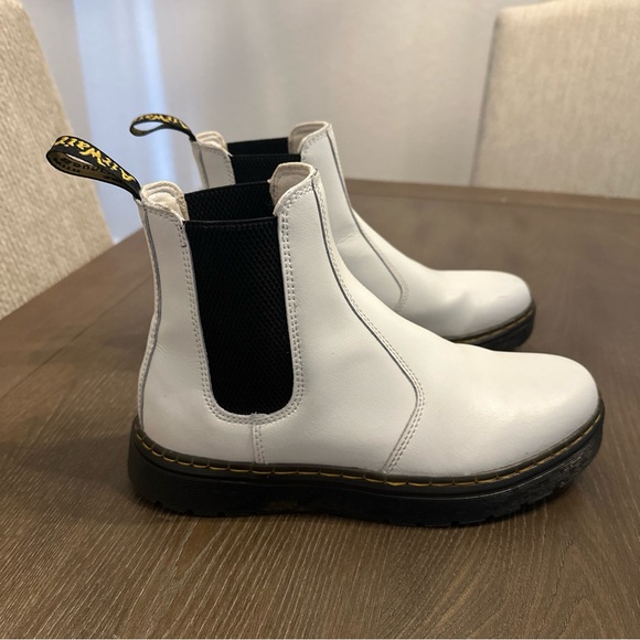 Dr‎ Martens Dorrian Chelsea White Leather Women’s Boot Sz 7 M Docs - Picture 2 of 11